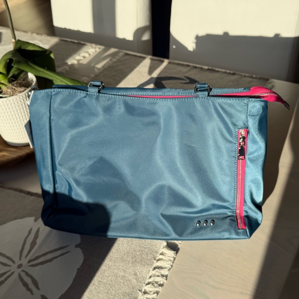 Pretty Simple NINA NYLON ORGANIZER TOTE BAG NWT - Picture 11 of 12